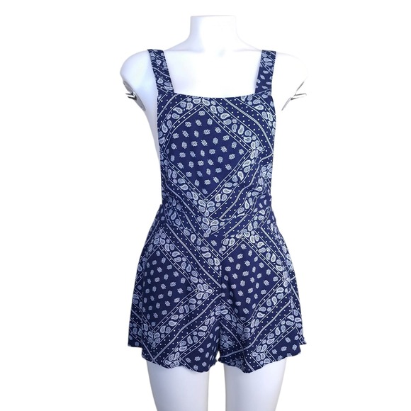 Divided Women's Romper Sleeveless Blue Bandana Print 8 Open Back‎ 100% Viscose - Picture 1 of 10